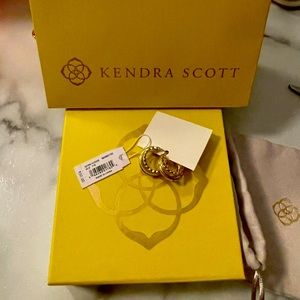Kendra Scott Quinn gold huggie earrings